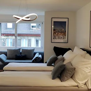 Seven Swiss Wonders, Center Apartment